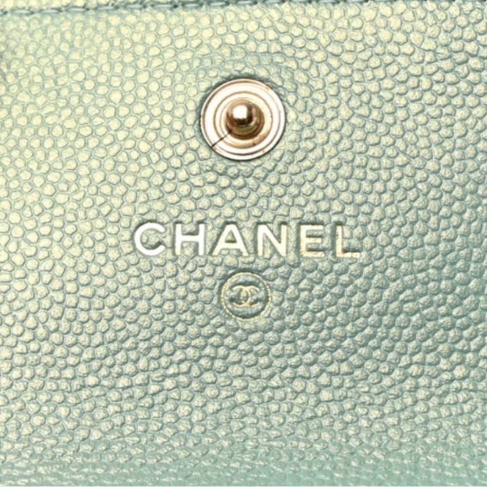 *CHANEL*โ2021 Iridescent Mint Green ๐Caviar๐ Quilted Pearl Micro WOC *NO TRADE* - Picture 7 of 12